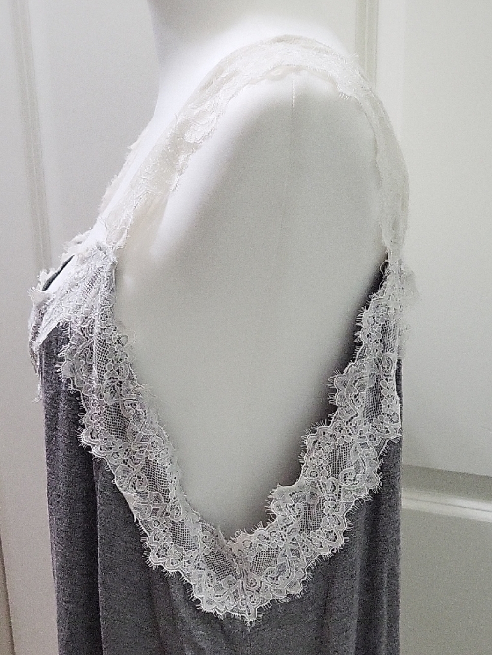 Torrid Super Slub V-Neck Lace Strap Tank Top Size 3 (3X) Flowy Casual - Picture 8 of 12